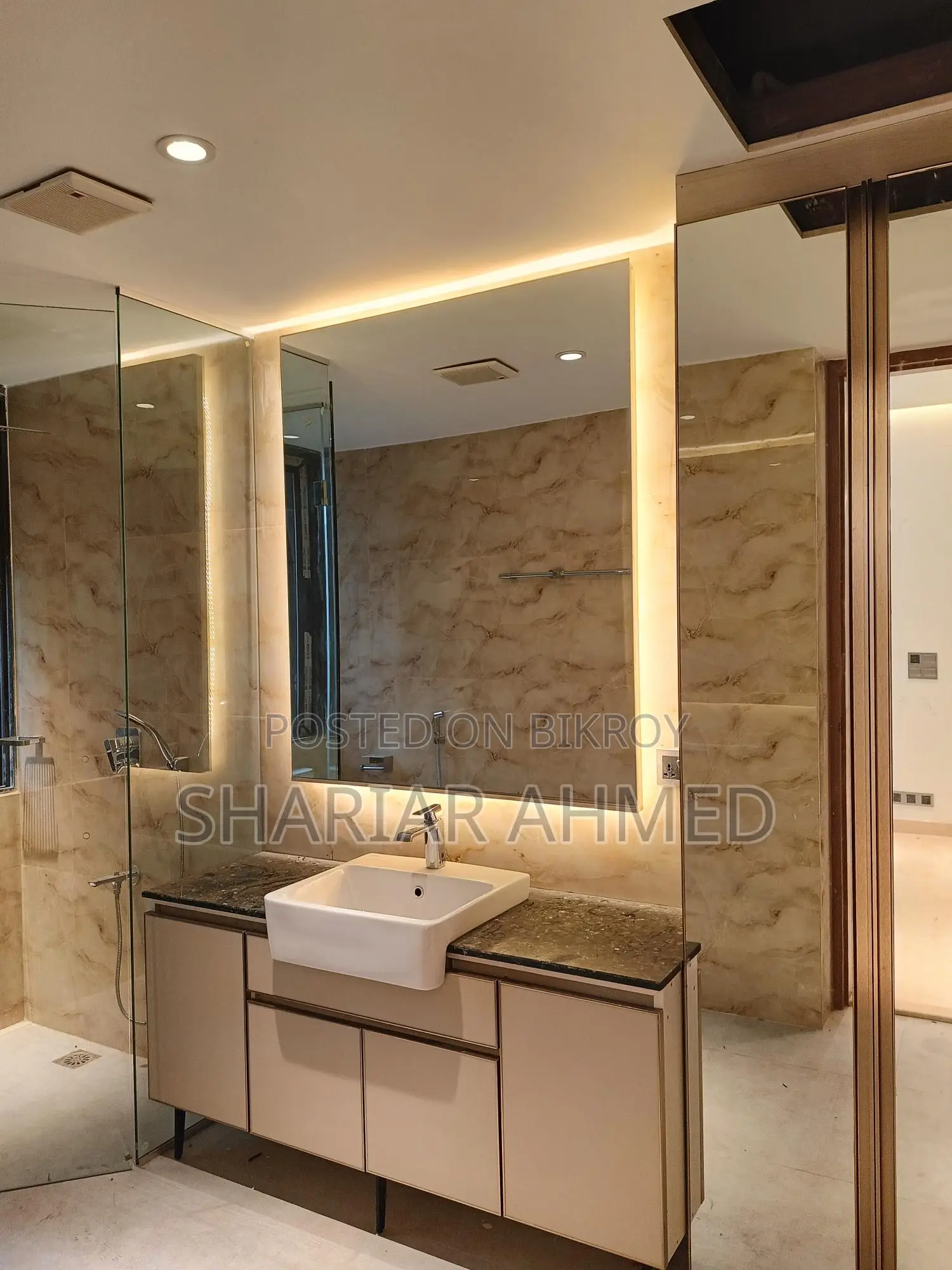 Well Decorated Luxury Apartment For Rent @ Gulshan in Gulshan