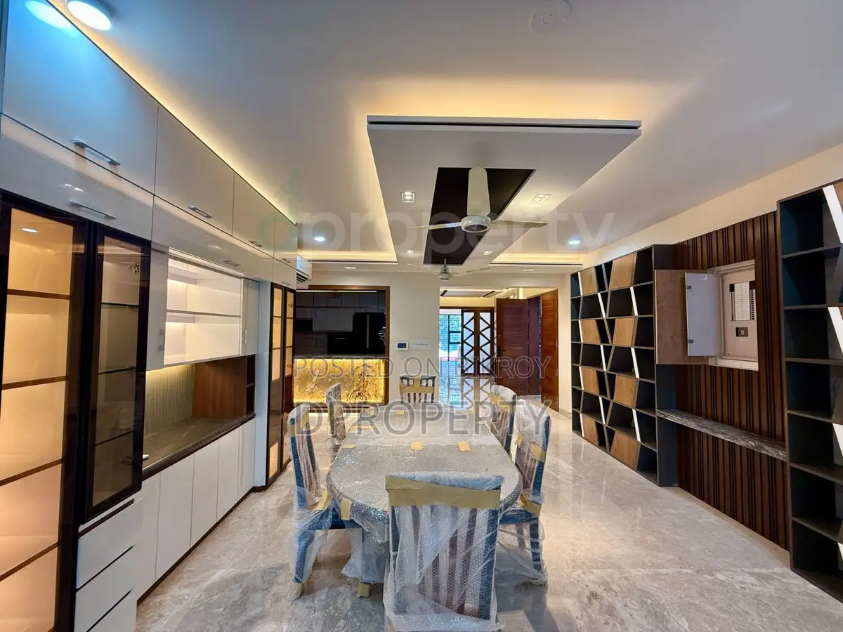 5000 SFT Brand New Full Furnished Apartment rent at 4th Floor Gulshan in Gulshan
