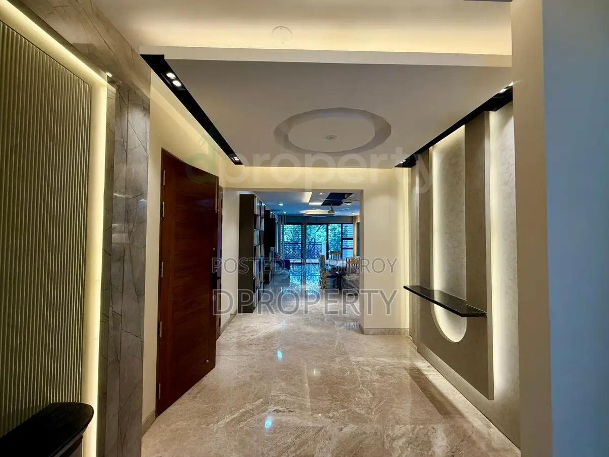 5000 SFT Brand New Full Furnished Apartment rent at 4th Floor Gulshan in Gulshan