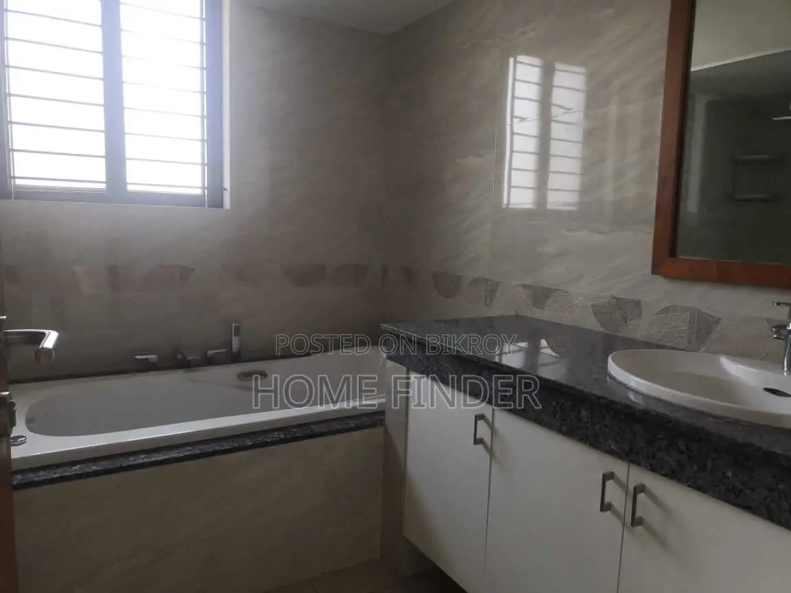 4100 Sqft Lake View Apartment For Rent @ Gulshan-2 in Gulshan