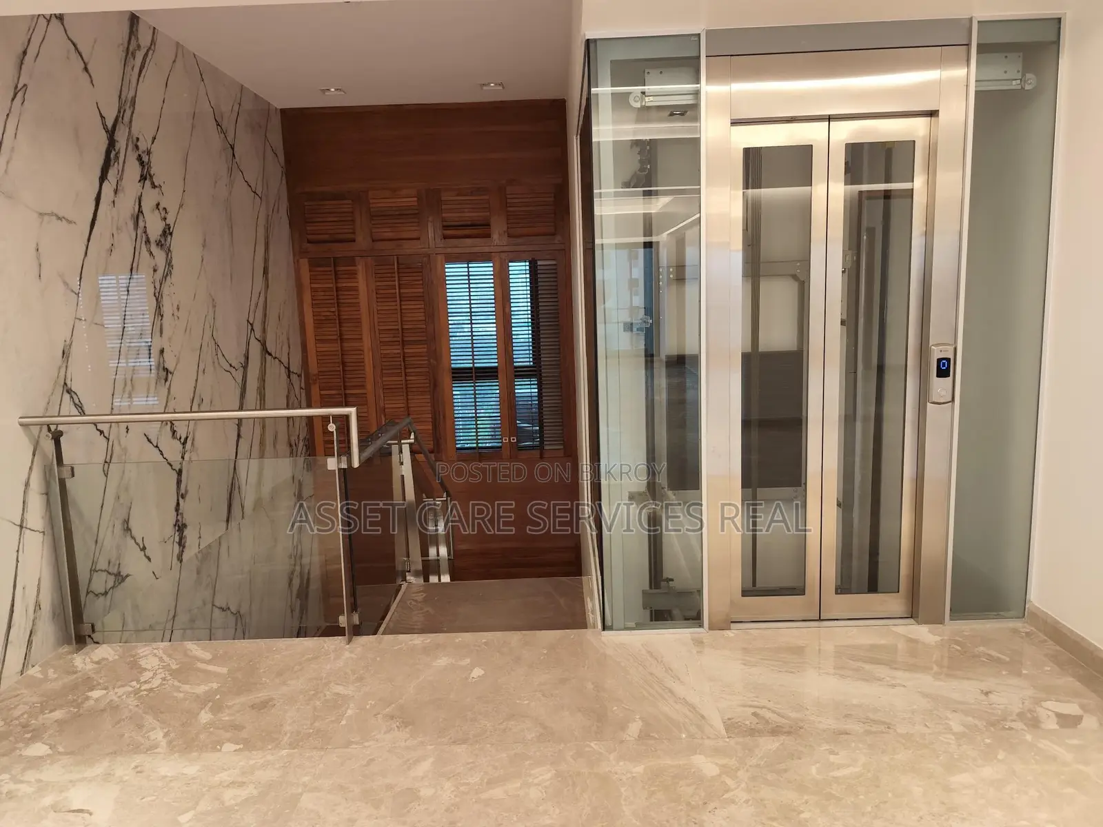 North Gulshan 5-Bedroom Luxurious Duplex Apartment with Gym & Pool Facilities for Rent in Gulshan