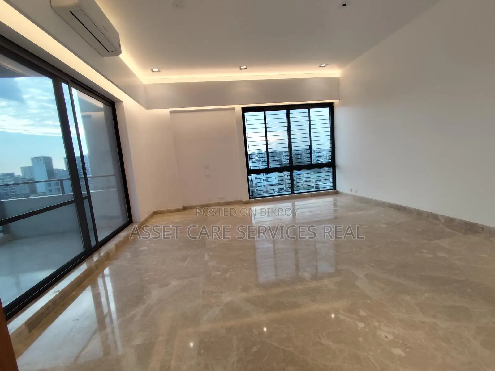 North Gulshan 5-Bedroom Luxurious Duplex Apartment with Gym & Pool Facilities for Rent in Gulshan