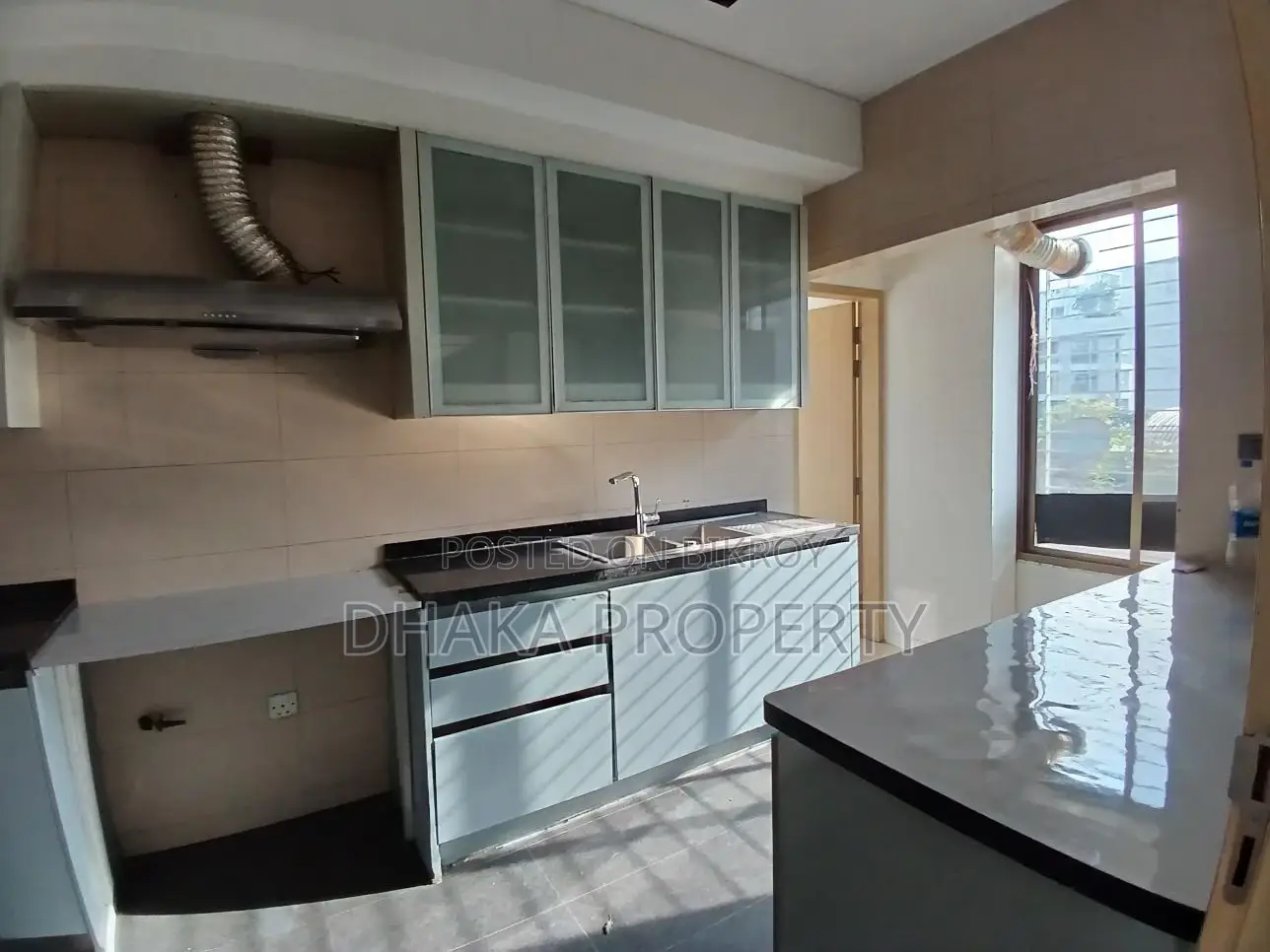 4000sqFt.Wonderful Semi Furnish Apartment Rent At Baridhara DMZ. in Baridhara