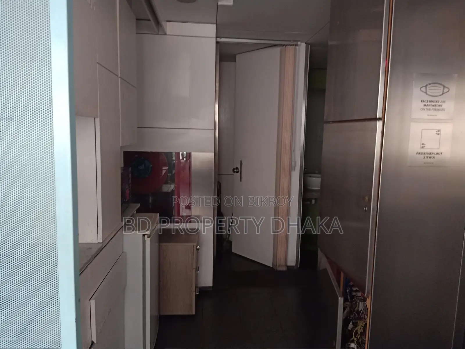 2450 Sqft Newly Commercial Space Rent In Banani in Banani