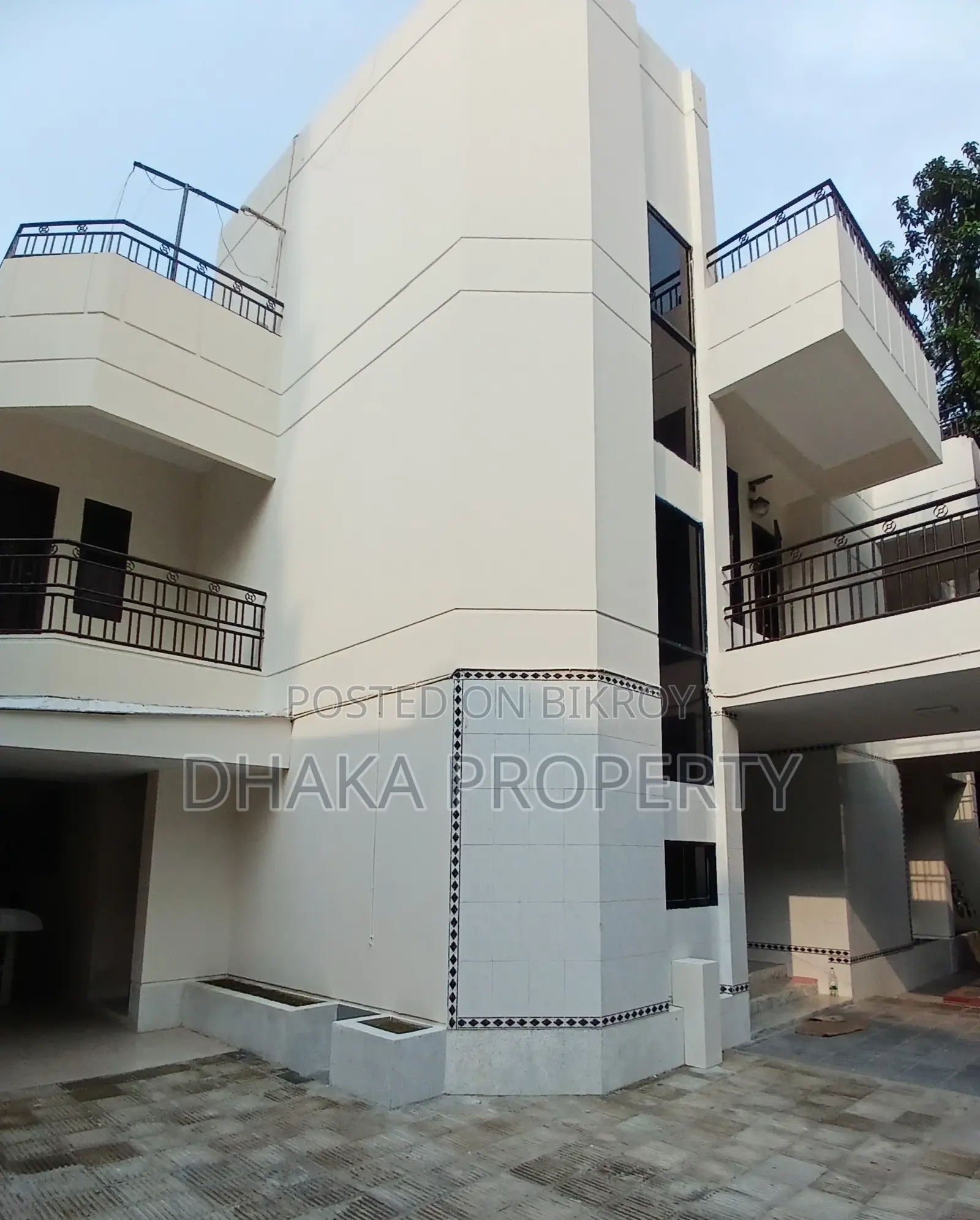 Independent House Rent At Baridhara Diplomatic Zone in Baridhara