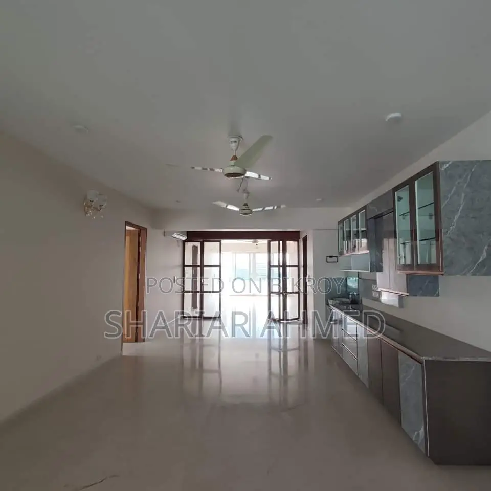 A Nicely Constructed Apartment Of 4400 SqFt Rent In Gulshan in Gulshan