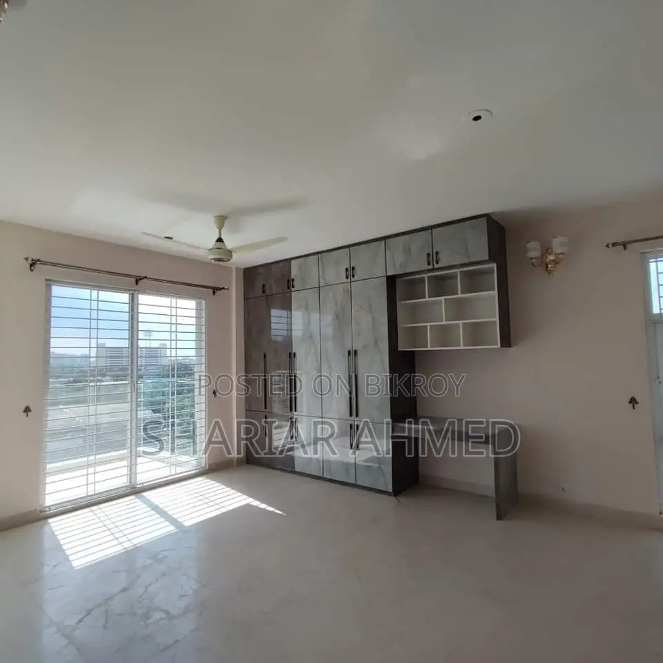 A Nicely Constructed Apartment Of 4400 SqFt Rent In Gulshan in Gulshan