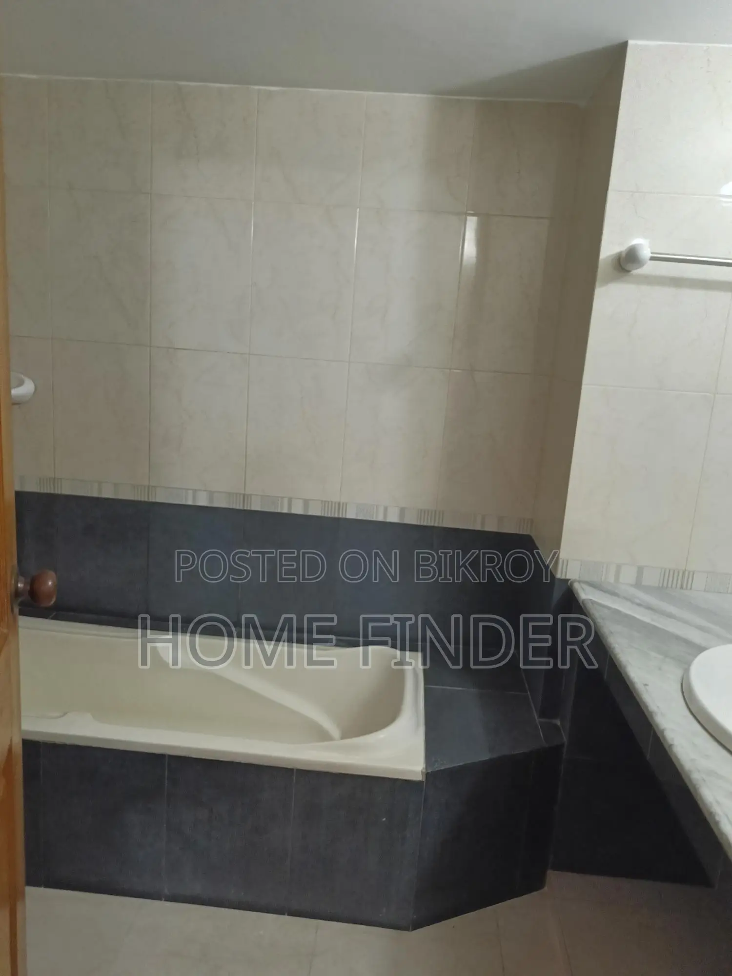 Fully Furnished (3BED-2380) SQFT Apartment For Rent In Gulshan in Gulshan