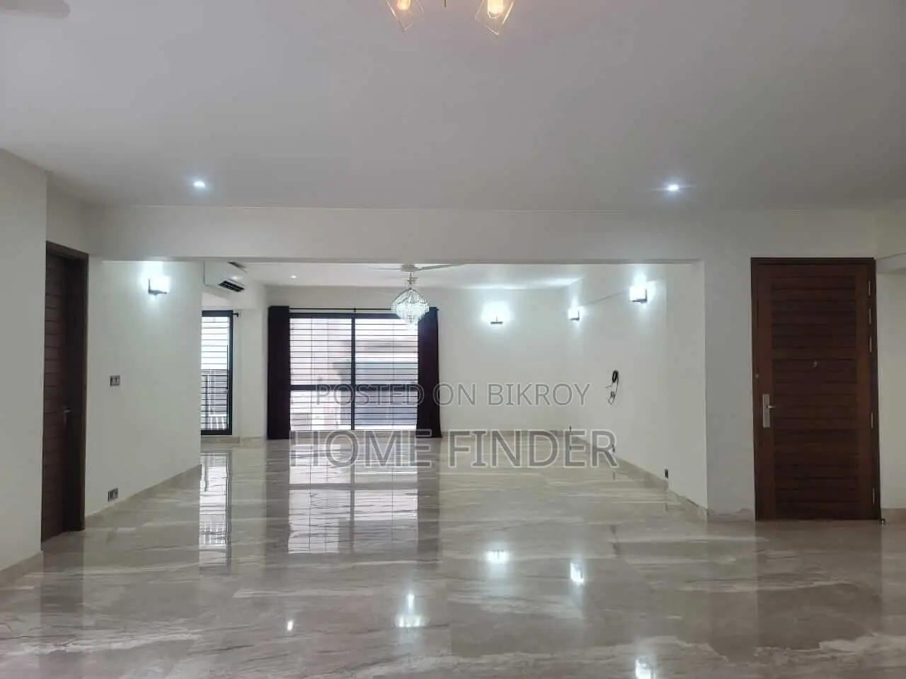An Amazingly Large Apartment Can Be Found In Gulshan-For Rent in Gulshan