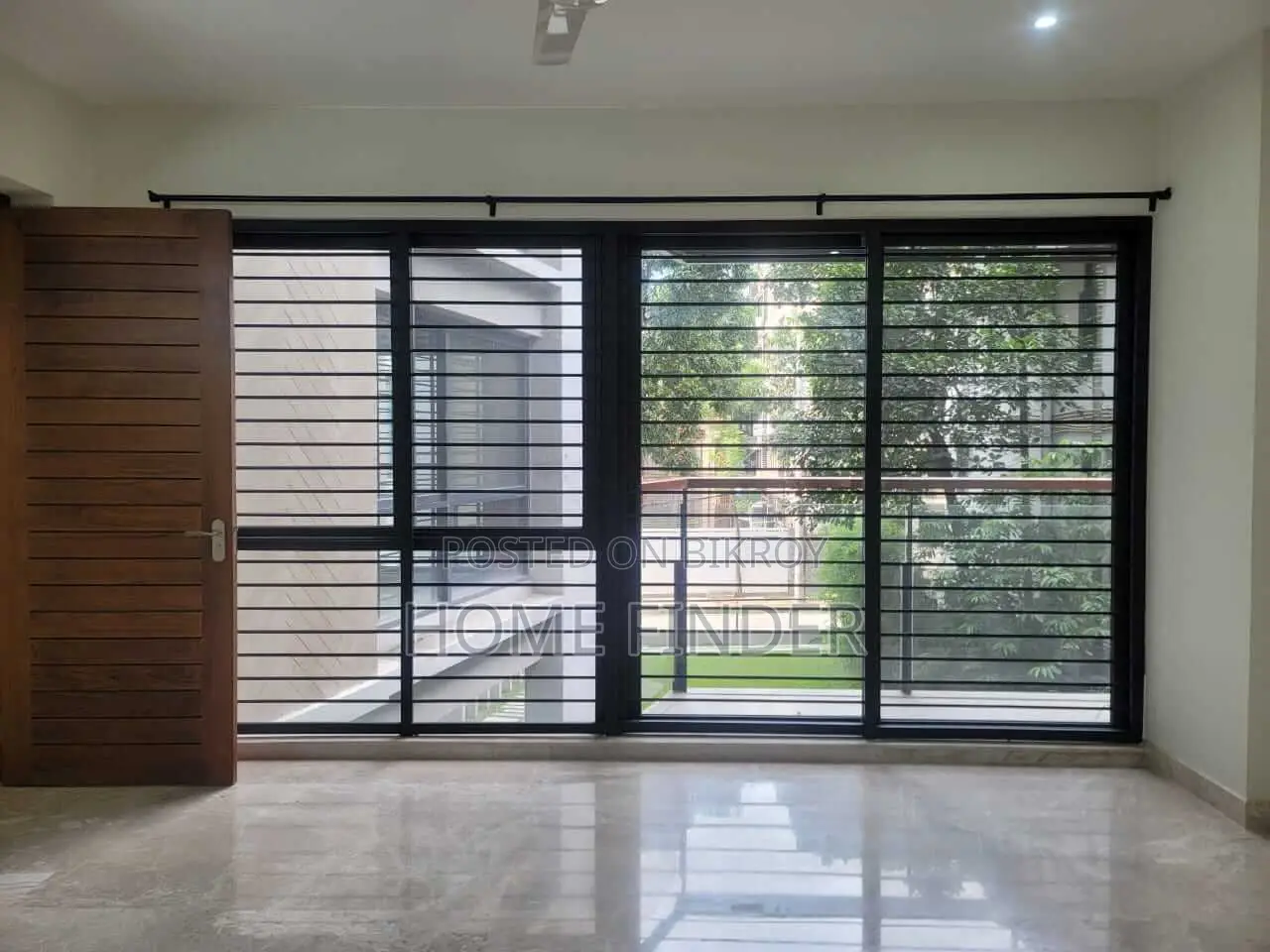 An Amazingly Large Apartment Can Be Found In Gulshan-For Rent in Gulshan