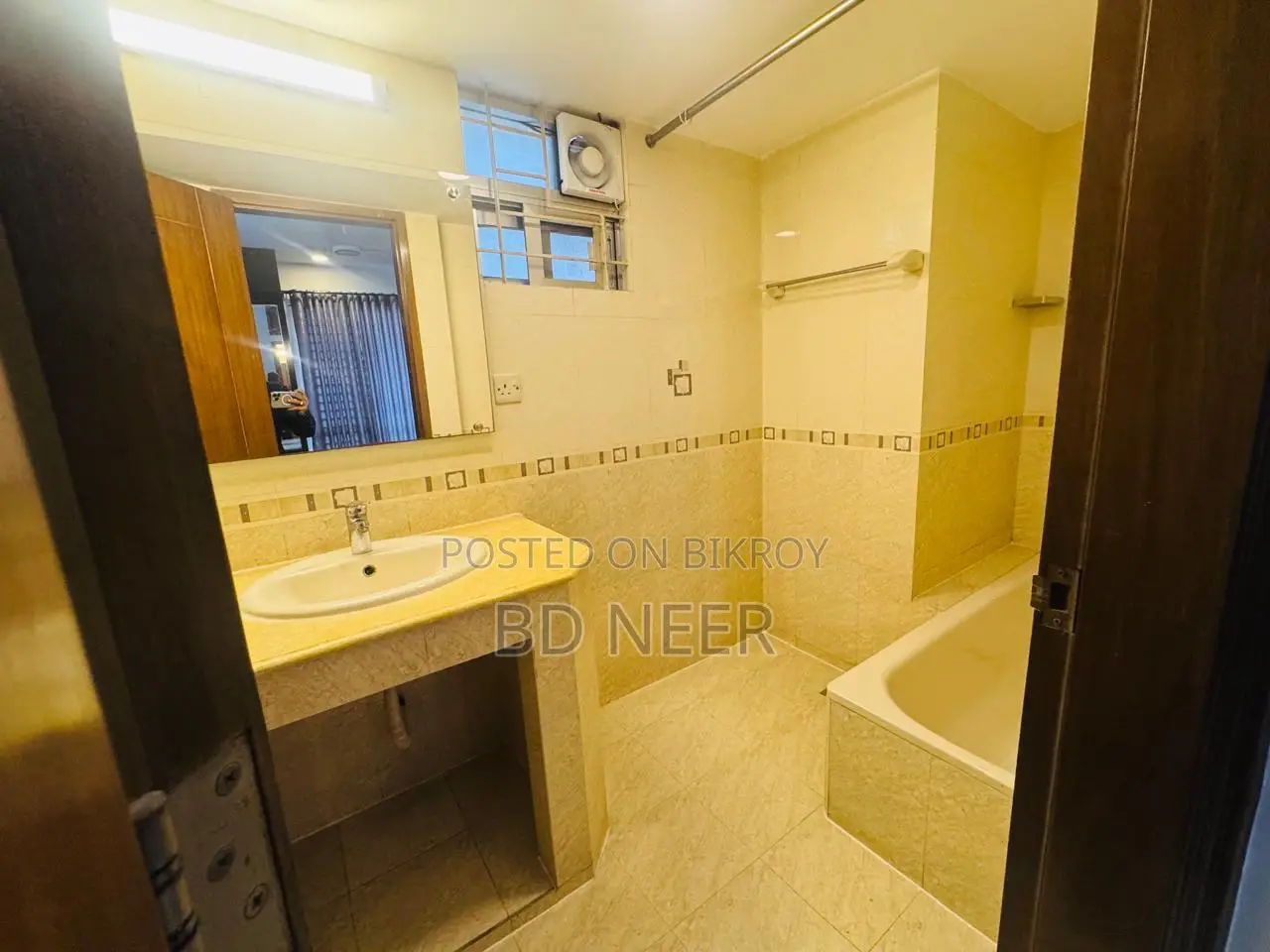 Furnished 3 Bedroom Flat Rent in Gulshan-1 in Gulshan