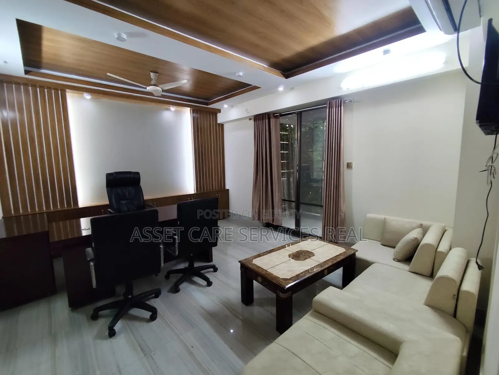 Full Furnished Luxurious Office Space Rent In North Banani in Banani