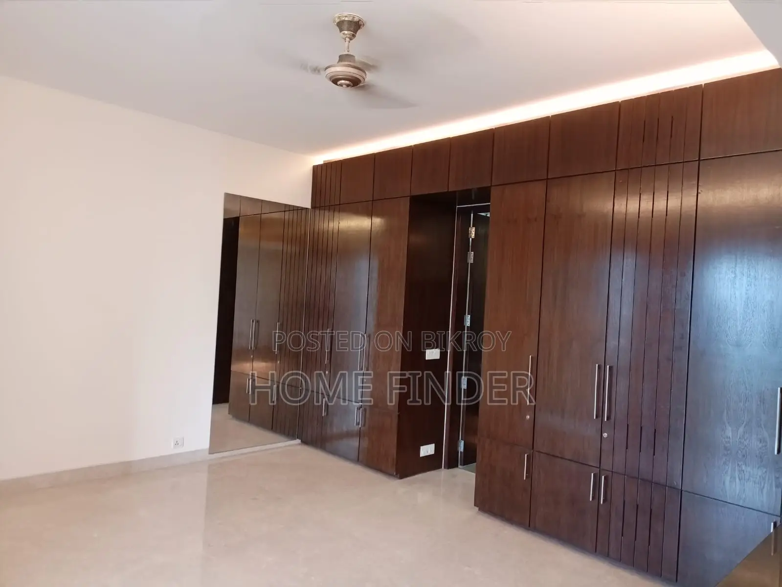 3450 Sqft SEMI-FURNISHED APARTMENT FOR RENT IN GULSHAN-2 in Gulshan