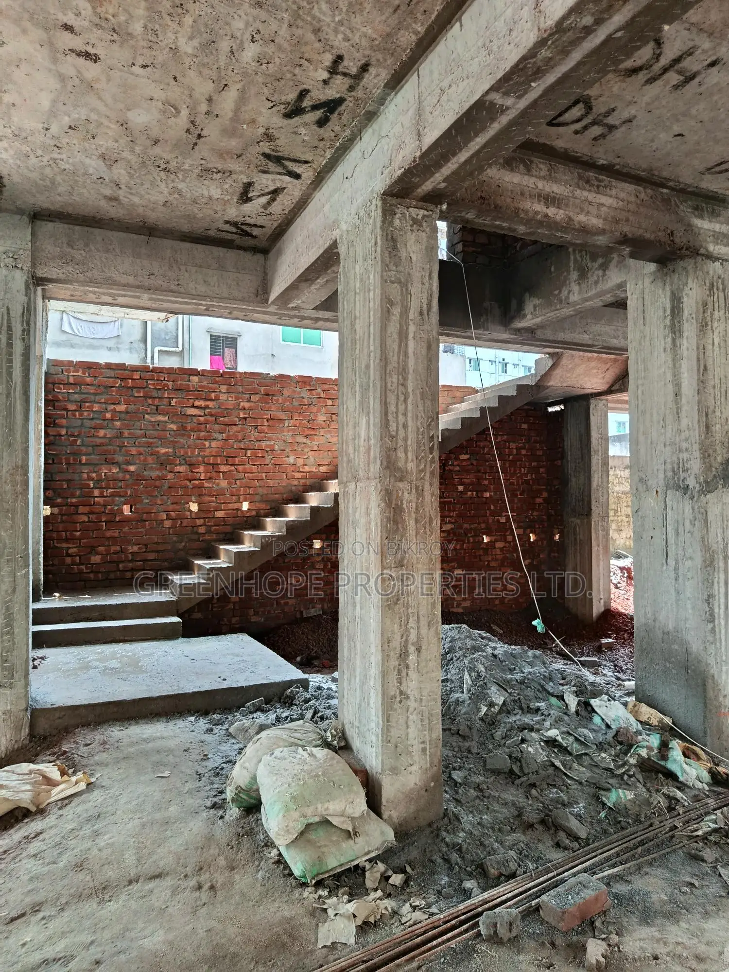 Ready Flat for Sale Near Subastu Shopping Mall, Badda! in Badda