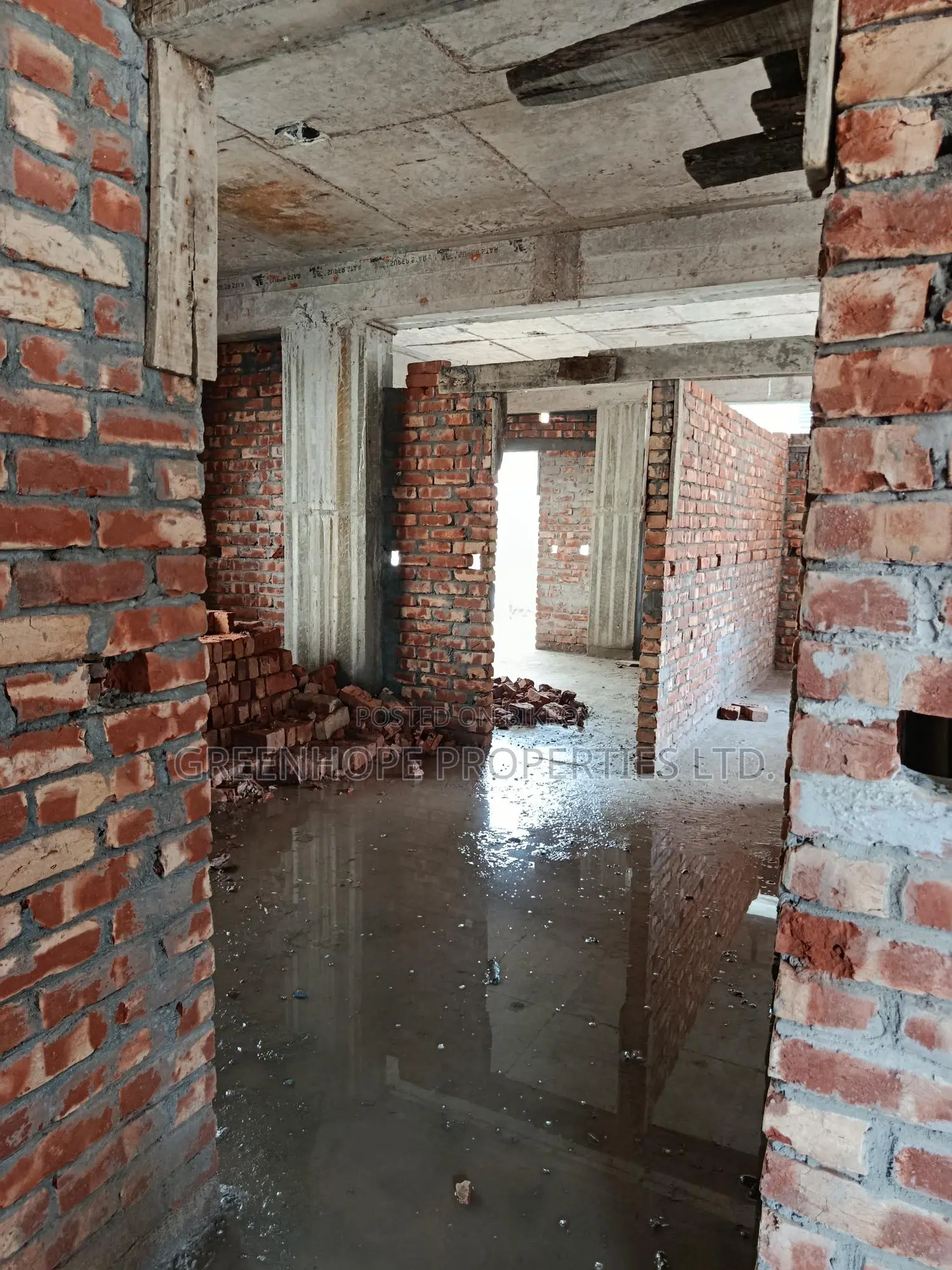 Ready Flat for Sale Near Subastu Shopping Mall, Badda! in Badda