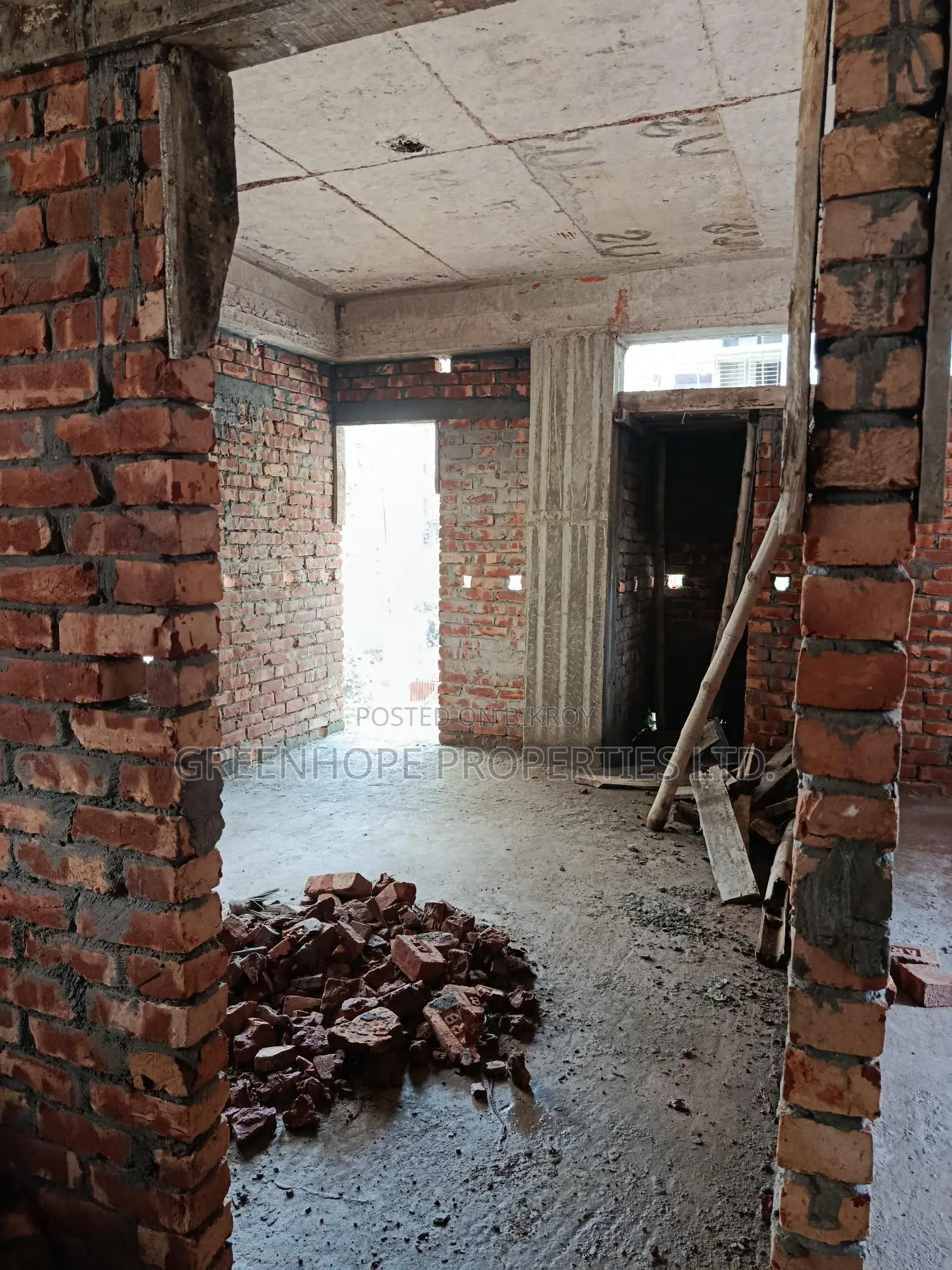 Ready Flat for Sale Near Subastu Shopping Mall, Badda! in Badda