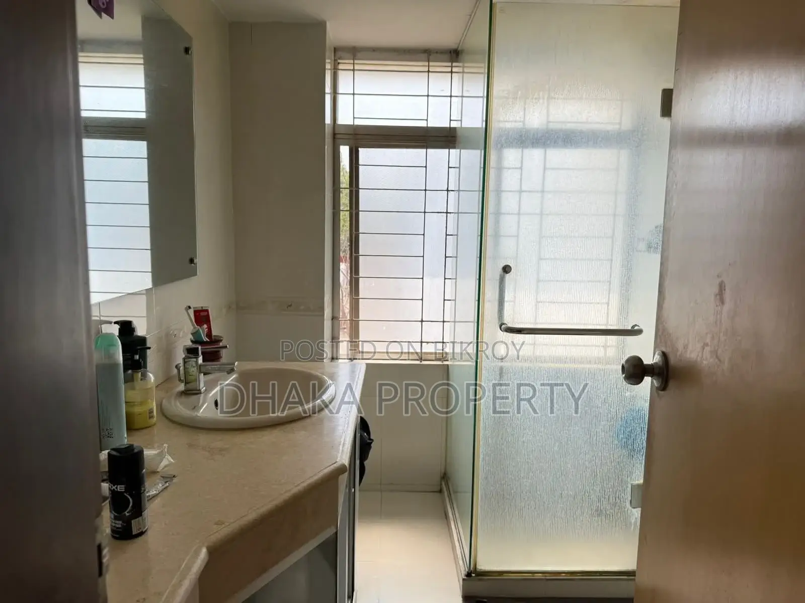 Beautiful Full-Furnished Apartment Rent in Banani in Banani