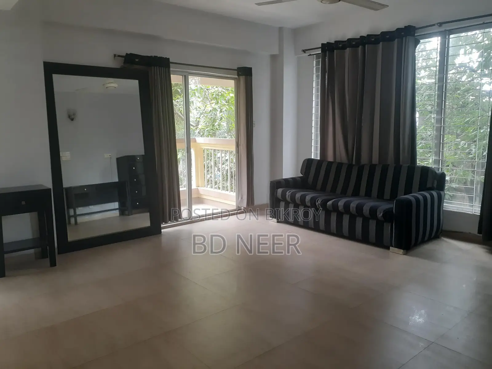 Fully Furnished 3 Bedroom Flat Rent in Banani North in Banani