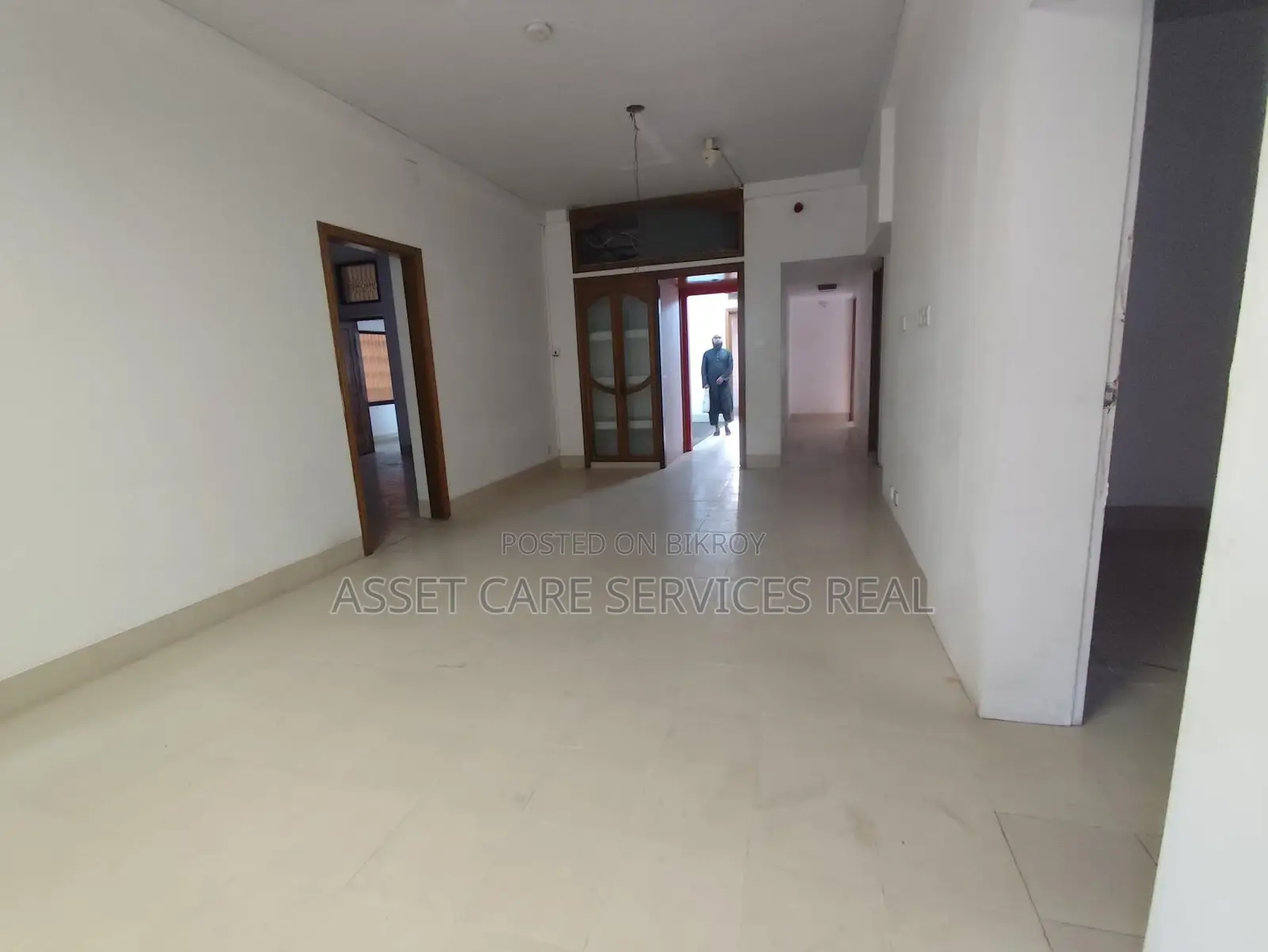 7700-Sqft (G+1+2) 3 Floor Office Rent In North Banani in Banani