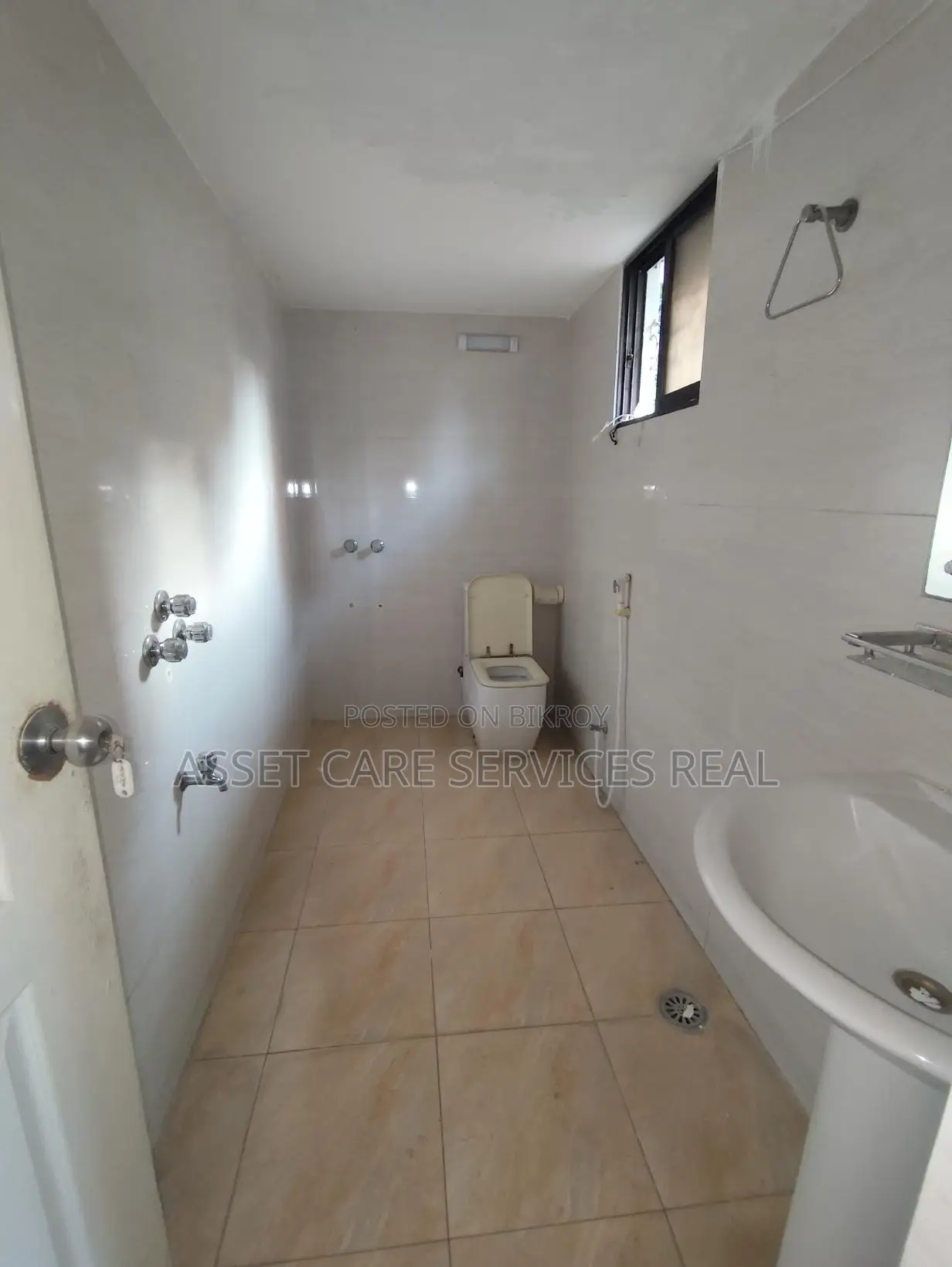 7700-Sqft (G+1+2) 3 Floor Office Rent In North Banani in Banani
