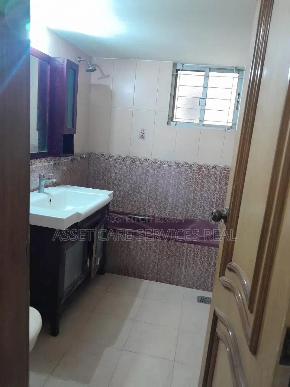 North Gulshan 3-Bed Furnished Apartment For Rent in Gulshan