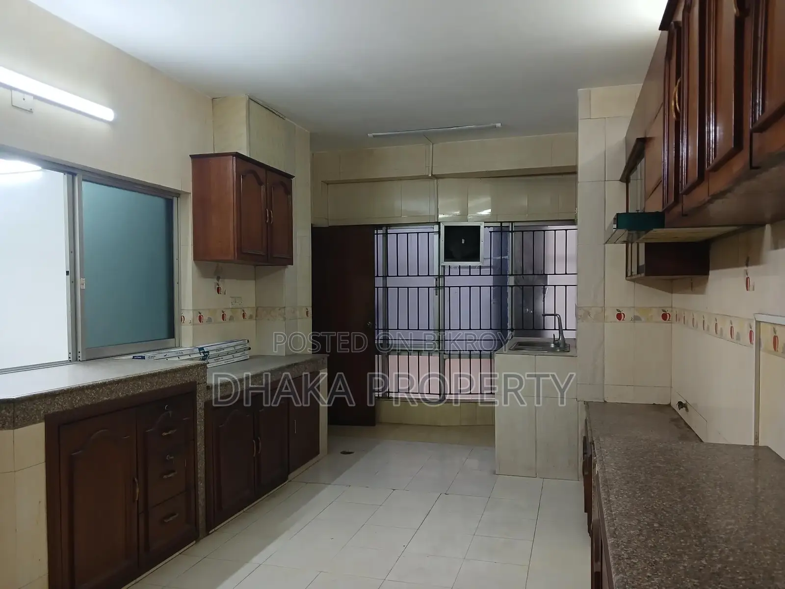 4000SqFt.4Bed 2 Parking Apt.Rent at Gulshan North in Gulshan