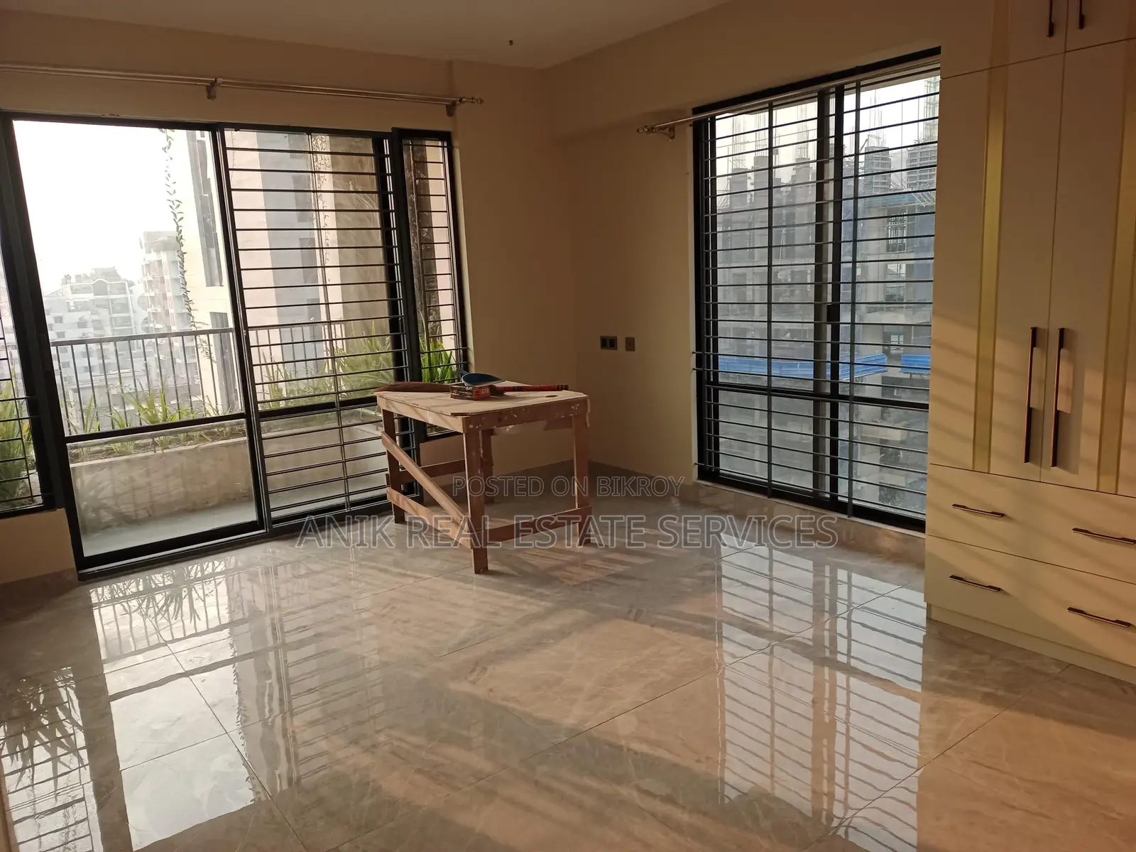 Mordan New Flat 4 Bedroom Semi Farnised Rent At Gulshan 2 in Gulshan