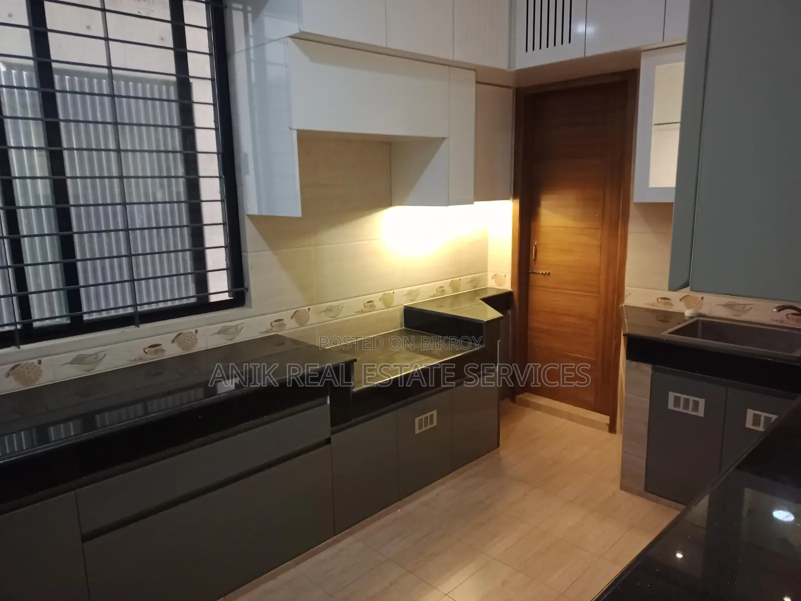 Mordan New Flat 4 Bedroom Semi Farnised Rent At Gulshan 2 in Gulshan