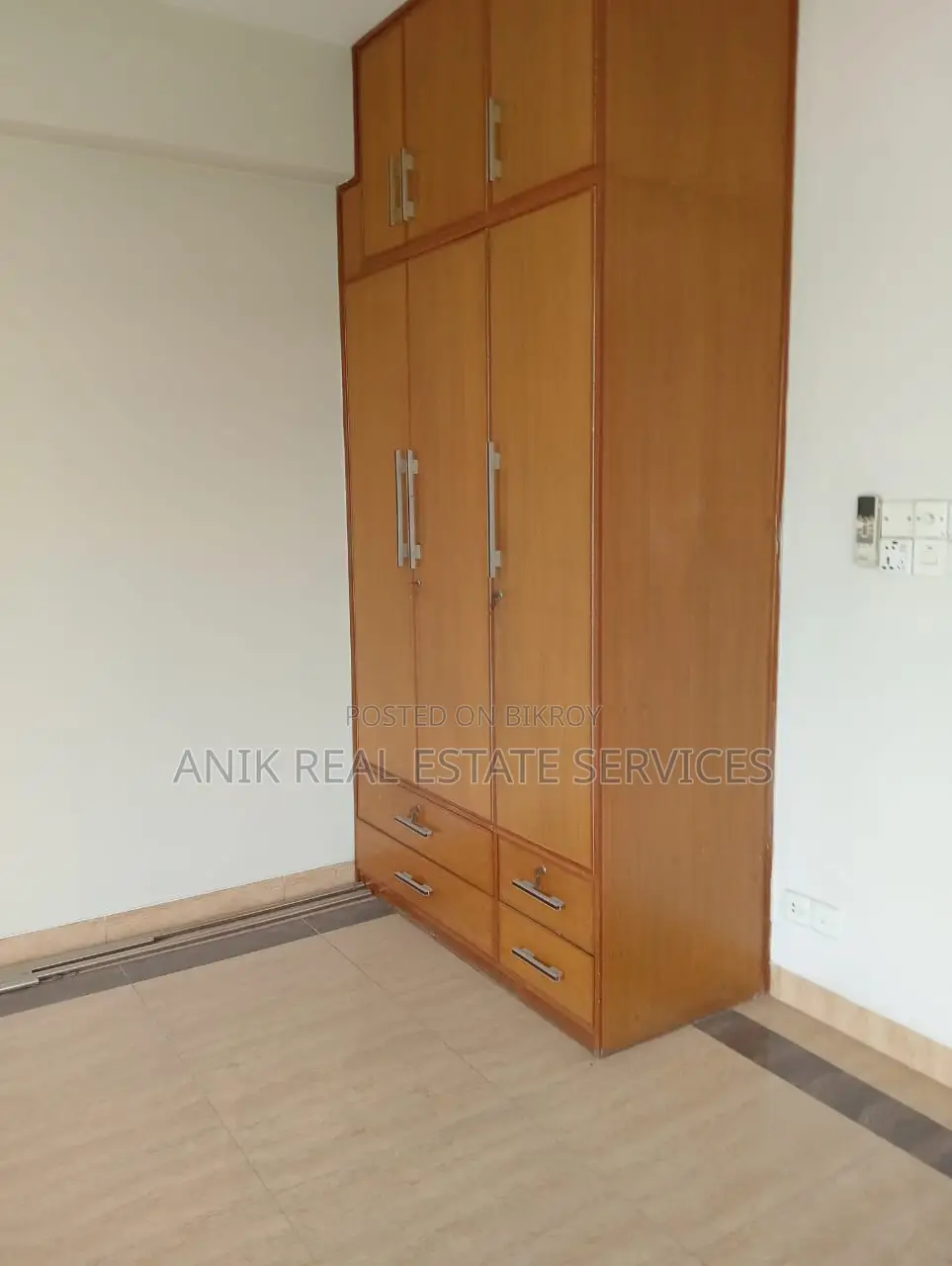 Good Quality 4 Bedroom Un Furnished Flat Rent At Gulshan 2 in Gulshan