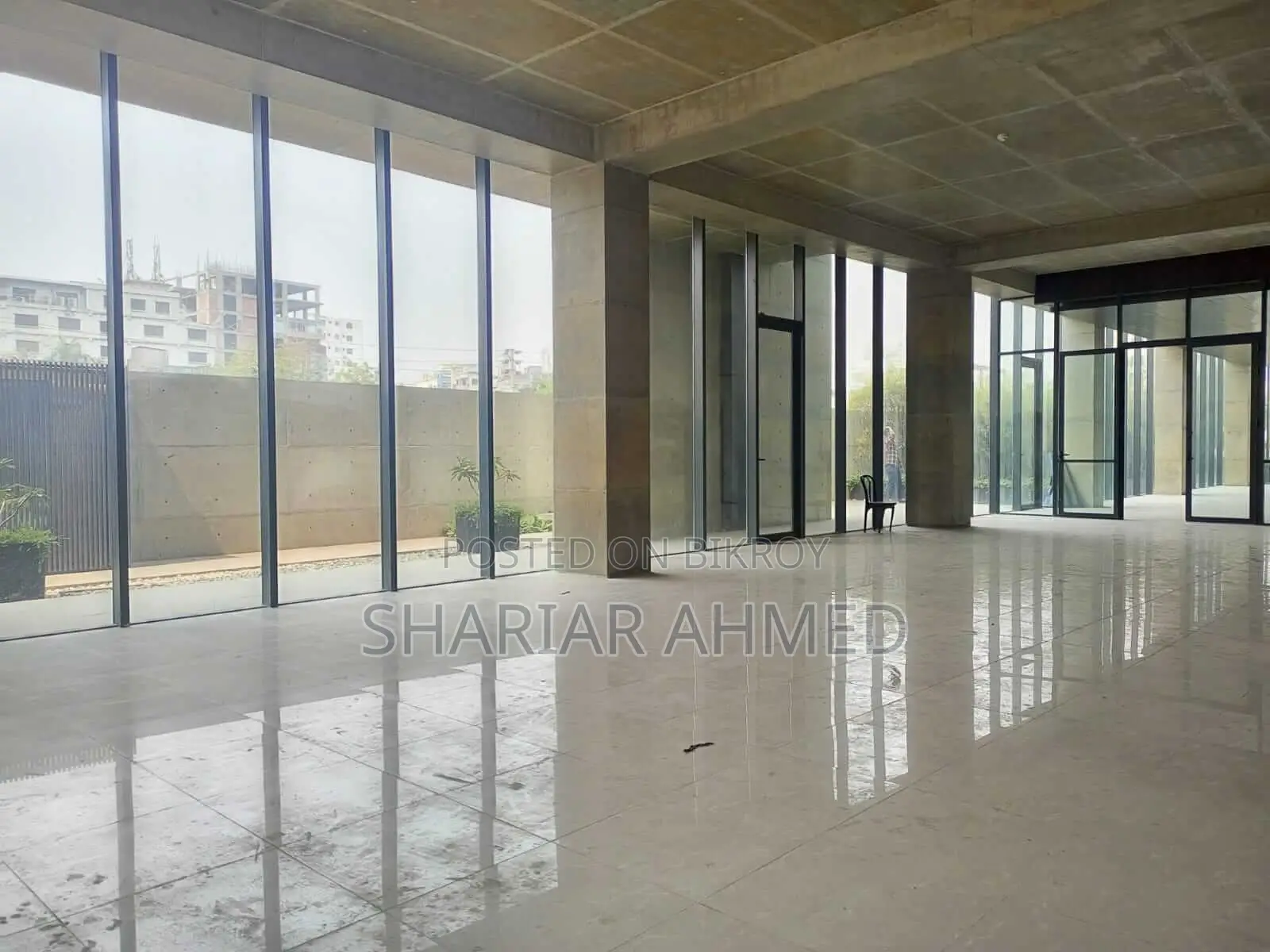 10,500 Sqft Exclusive Commercial Floor Rent in Gulshan Avenue in Gulshan