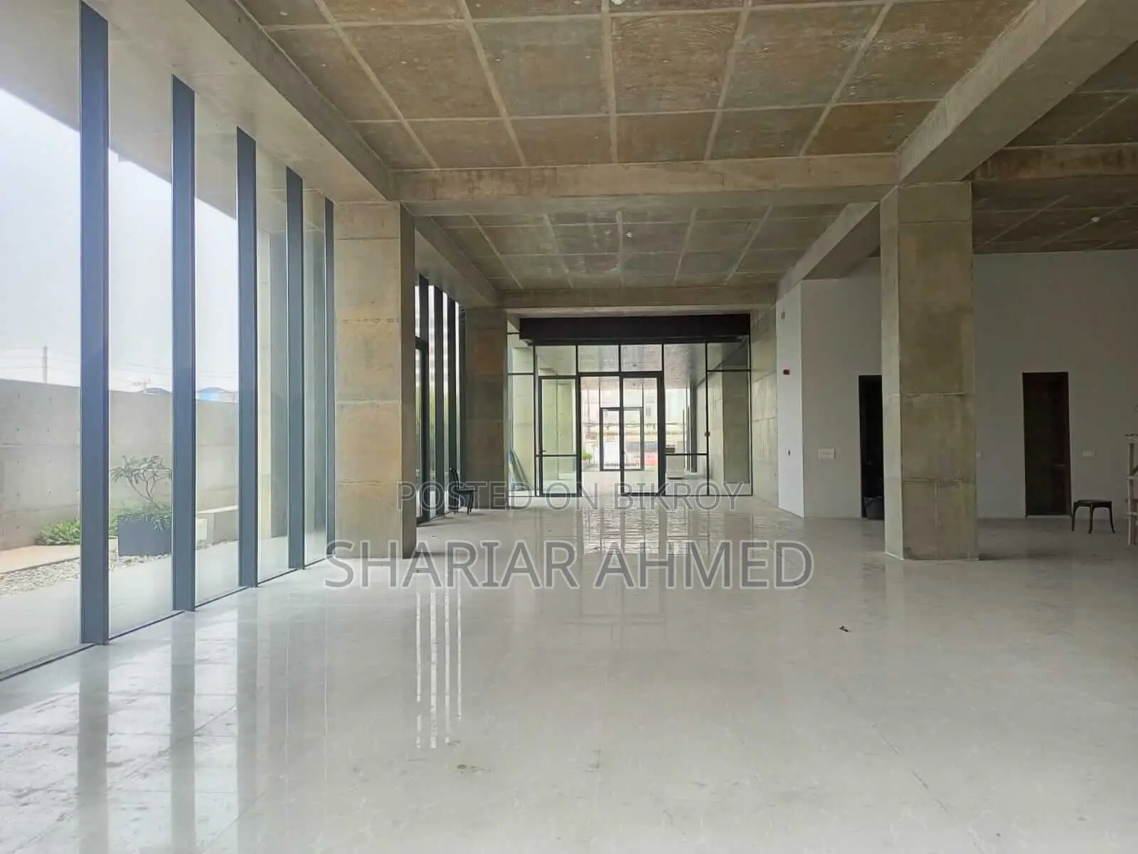 10,500 Sqft Exclusive Commercial Floor Rent in Gulshan Avenue in Gulshan