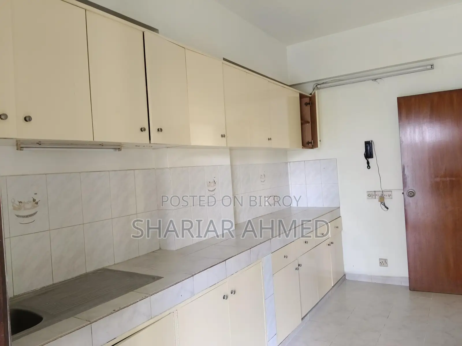 2800 Sqft 4 Bed Un-Furnished Apartment For Rent In Gulshan in Gulshan