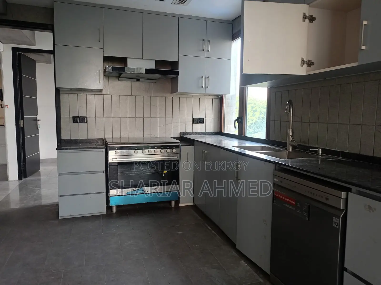 4850 Sqft 4 Bed Semi-Furnished Apartment For Rent In Gulshan in Gulshan