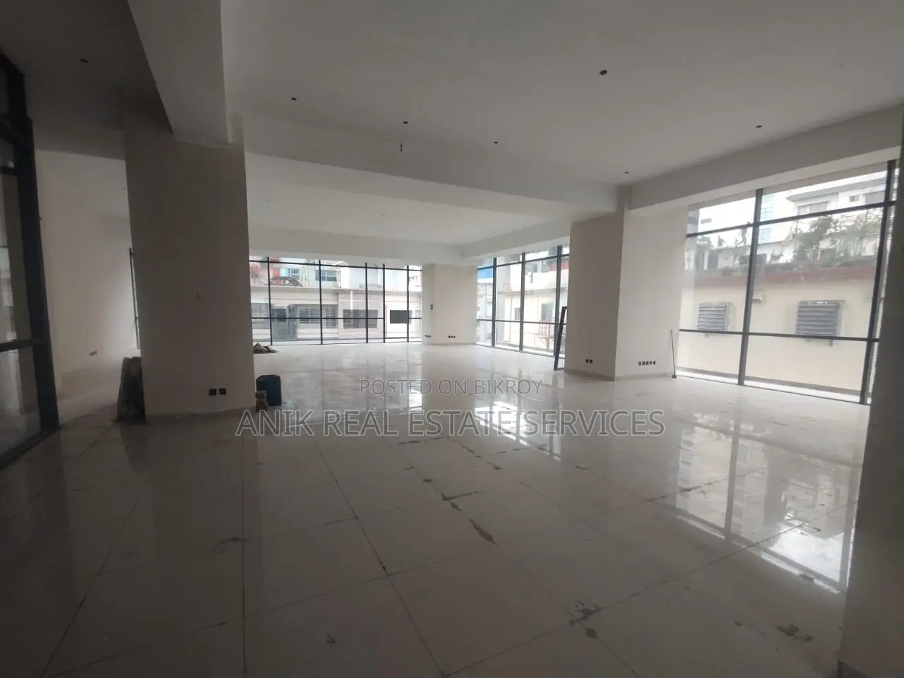 Commarcial 3200 Sft Office Space Rent At Gulshan 1 in Gulshan