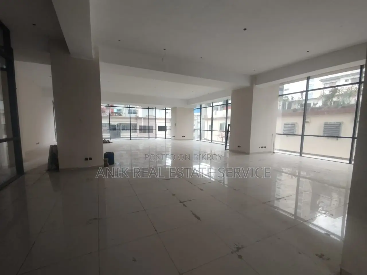 Commarcial 3200 Sft Office Space Rent At Gulshan 1 in Gulshan