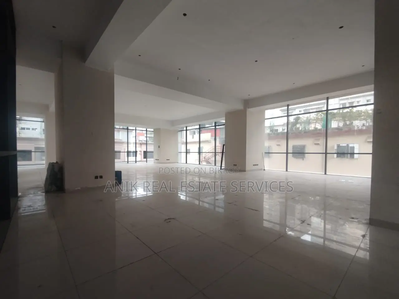 Commarcial 3200 Sft Office Space Rent At Gulshan 1 in Gulshan