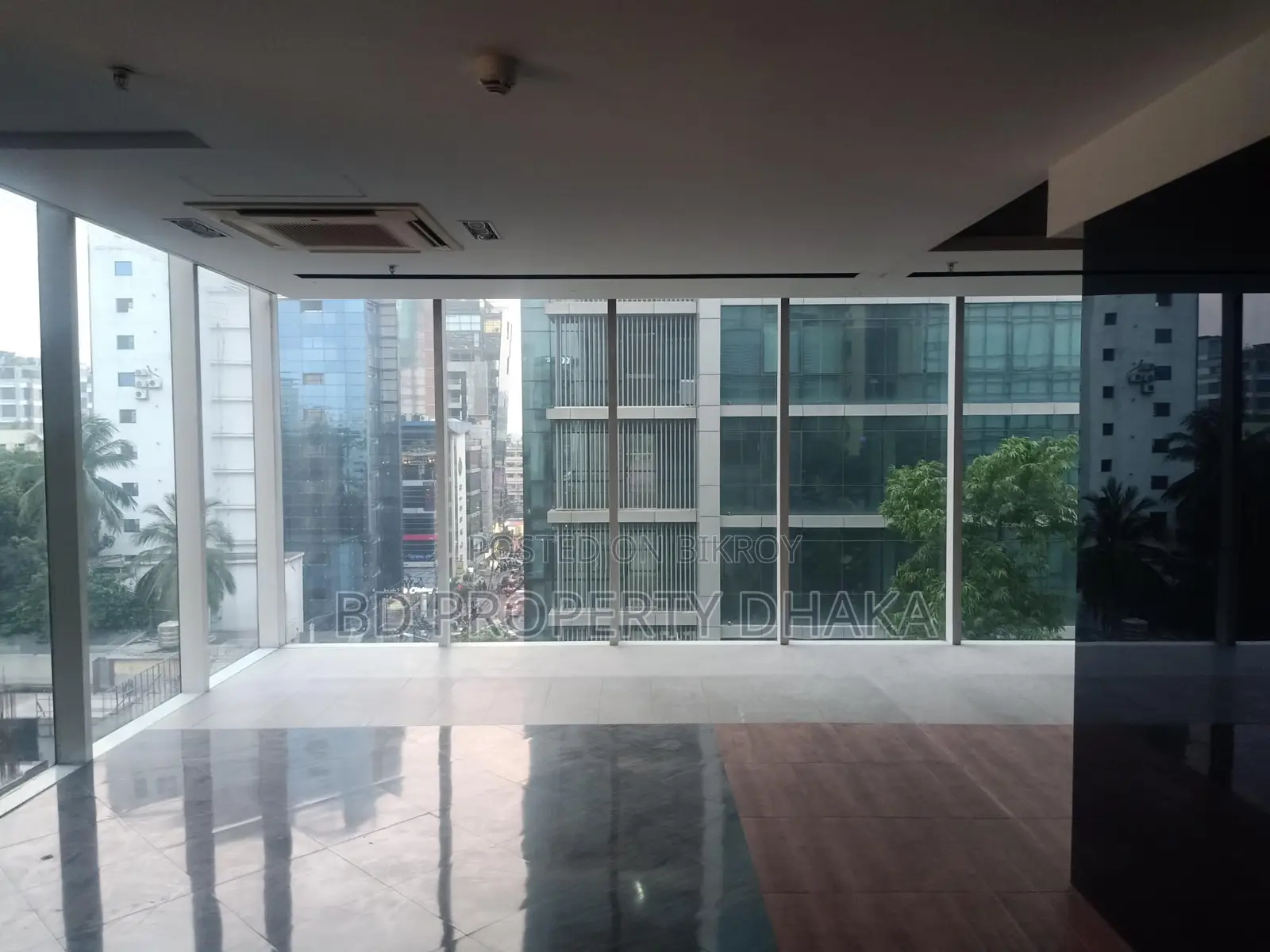 1350 Sqft Commercial Space Rent In Banani in Banani