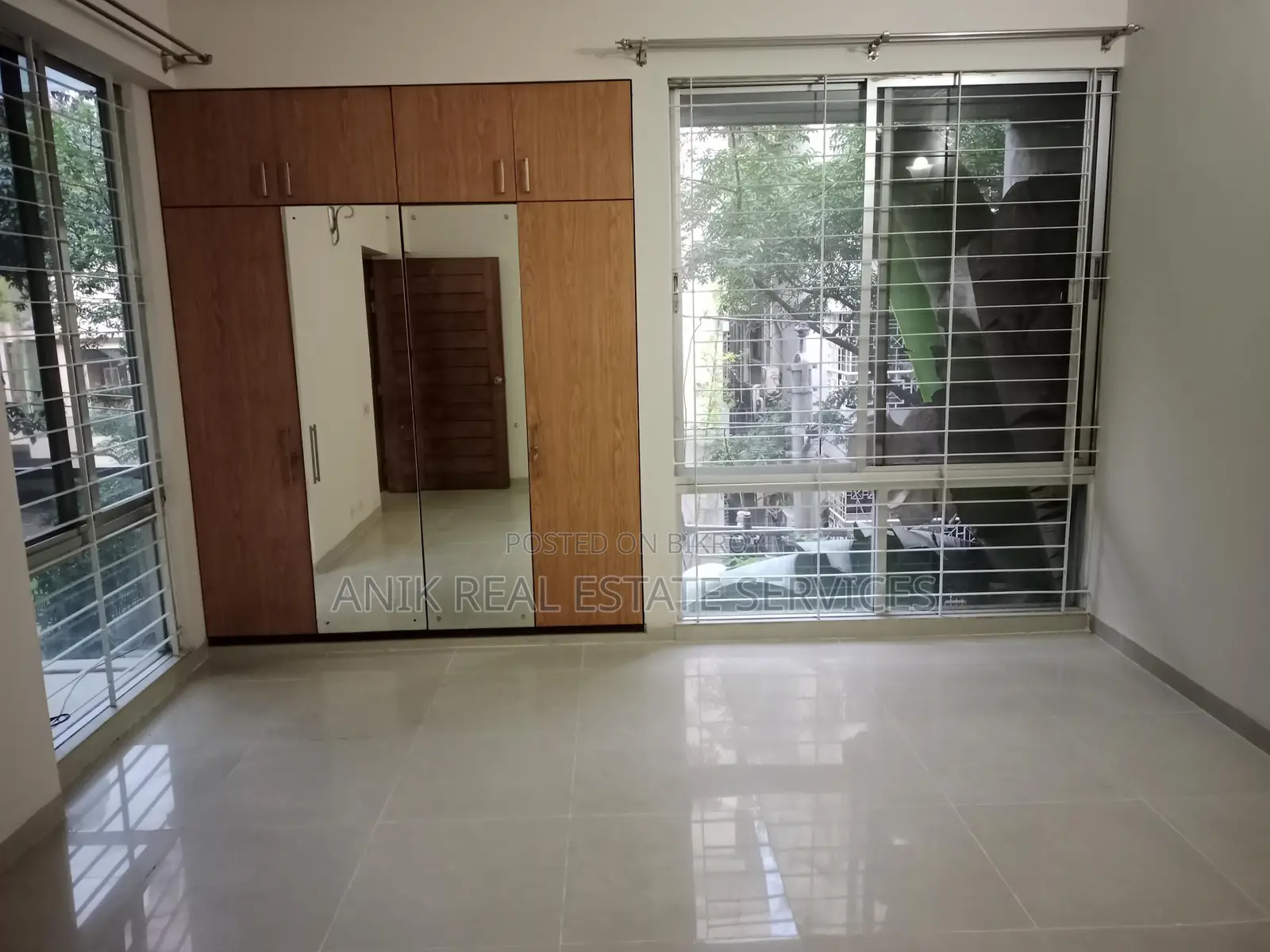 Good Quality 3 Bedroom Un Farnised Flat Rent At Gulshan 2 in Gulshan