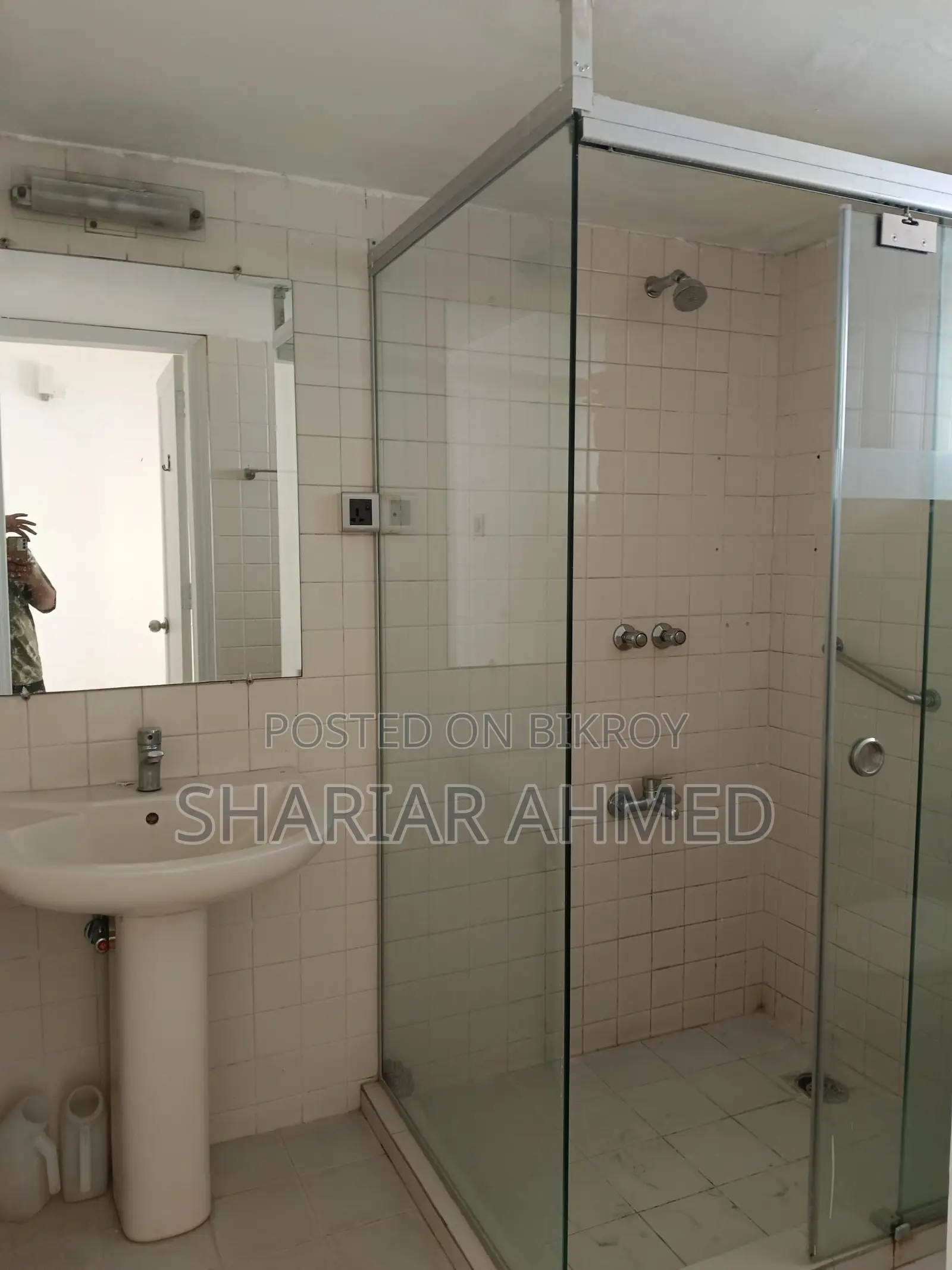 2500 Sqft 3-Bedroom Unfurnished Apartment for Rent in Gulshan in Gulshan