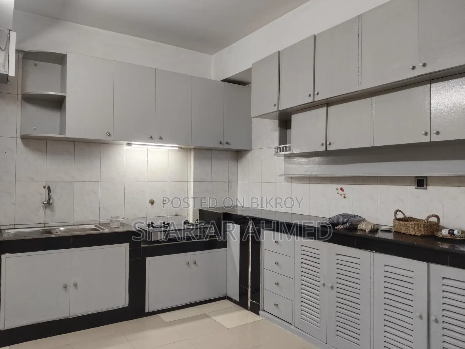 2500 Sqft 3-Bedroom Unfurnished Apartment for Rent in Gulshan in Gulshan