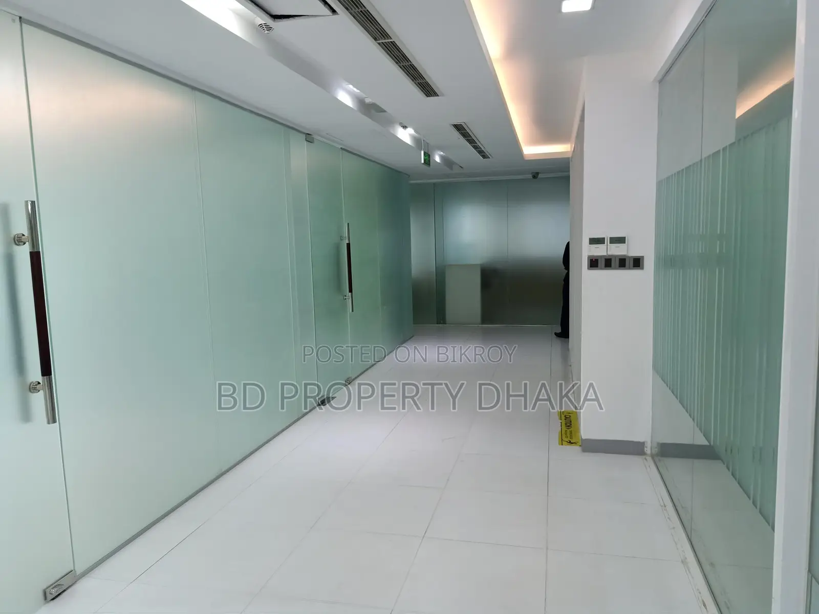 9500sqft Decorated Office Space Rent in Gulshan Avenue in Gulshan