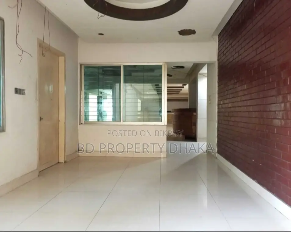 3000sqft Nicely open Commercial property rent in Gulshan Avenue in Gulshan