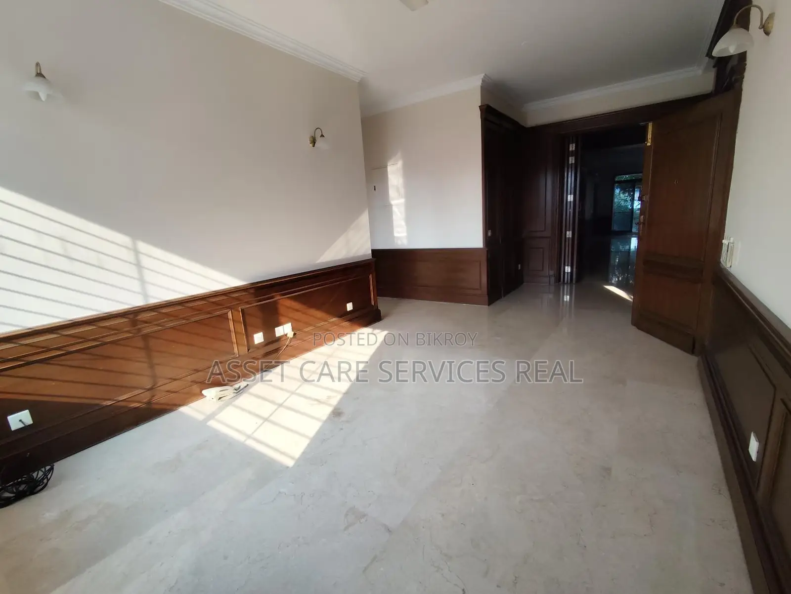 3Bed Semi-Furnished Exclusive Apartment Rent In Gulshan-2 in Gulshan