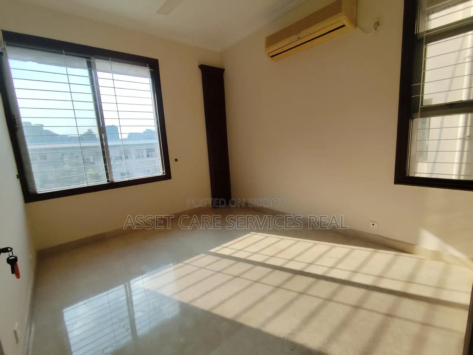 3Bed Semi-Furnished Exclusive Apartment Rent In Gulshan-2 in Gulshan