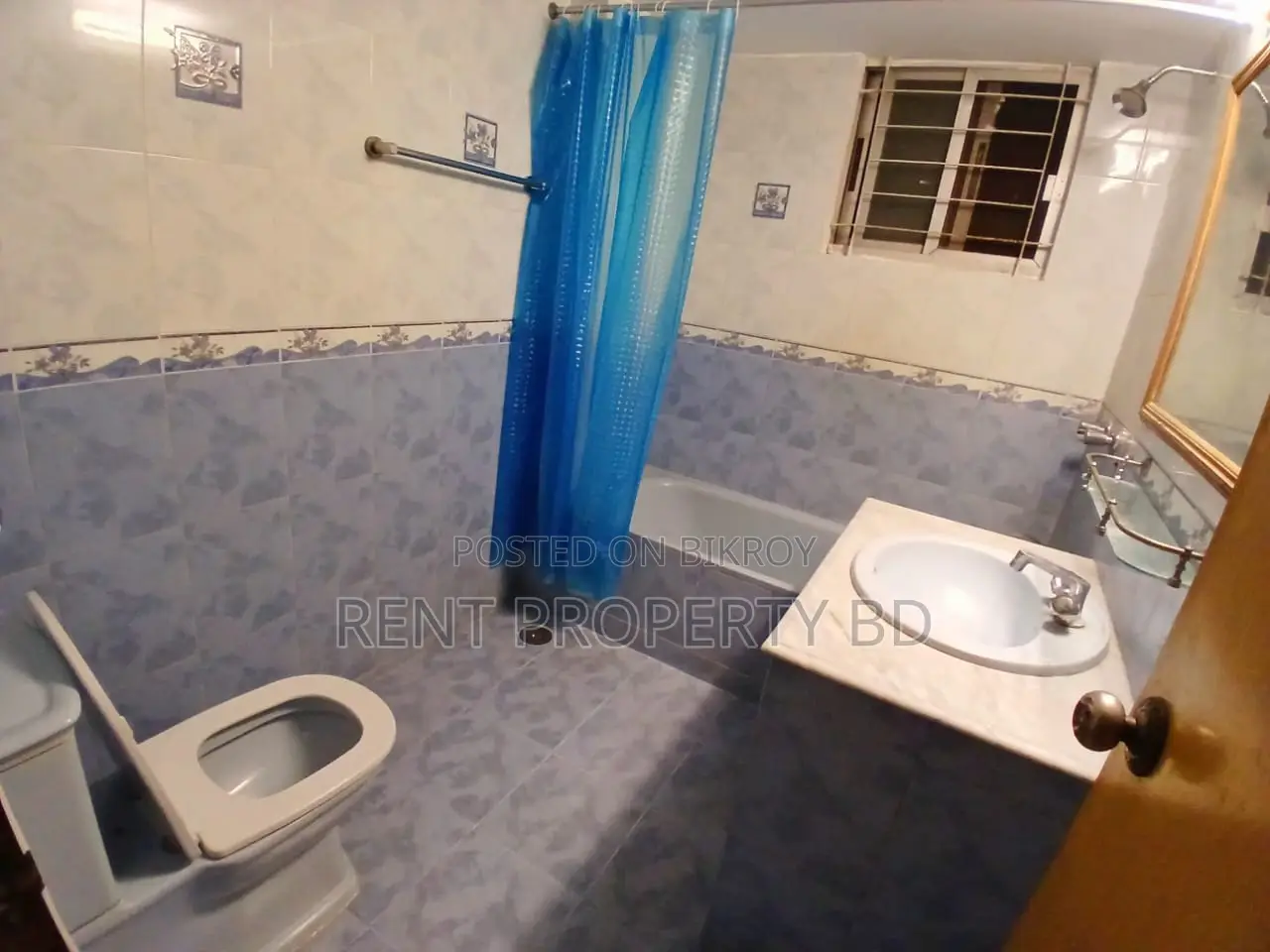 4 Bed Fully Furnished Apartment Rent At Gulshan-2 in Gulshan