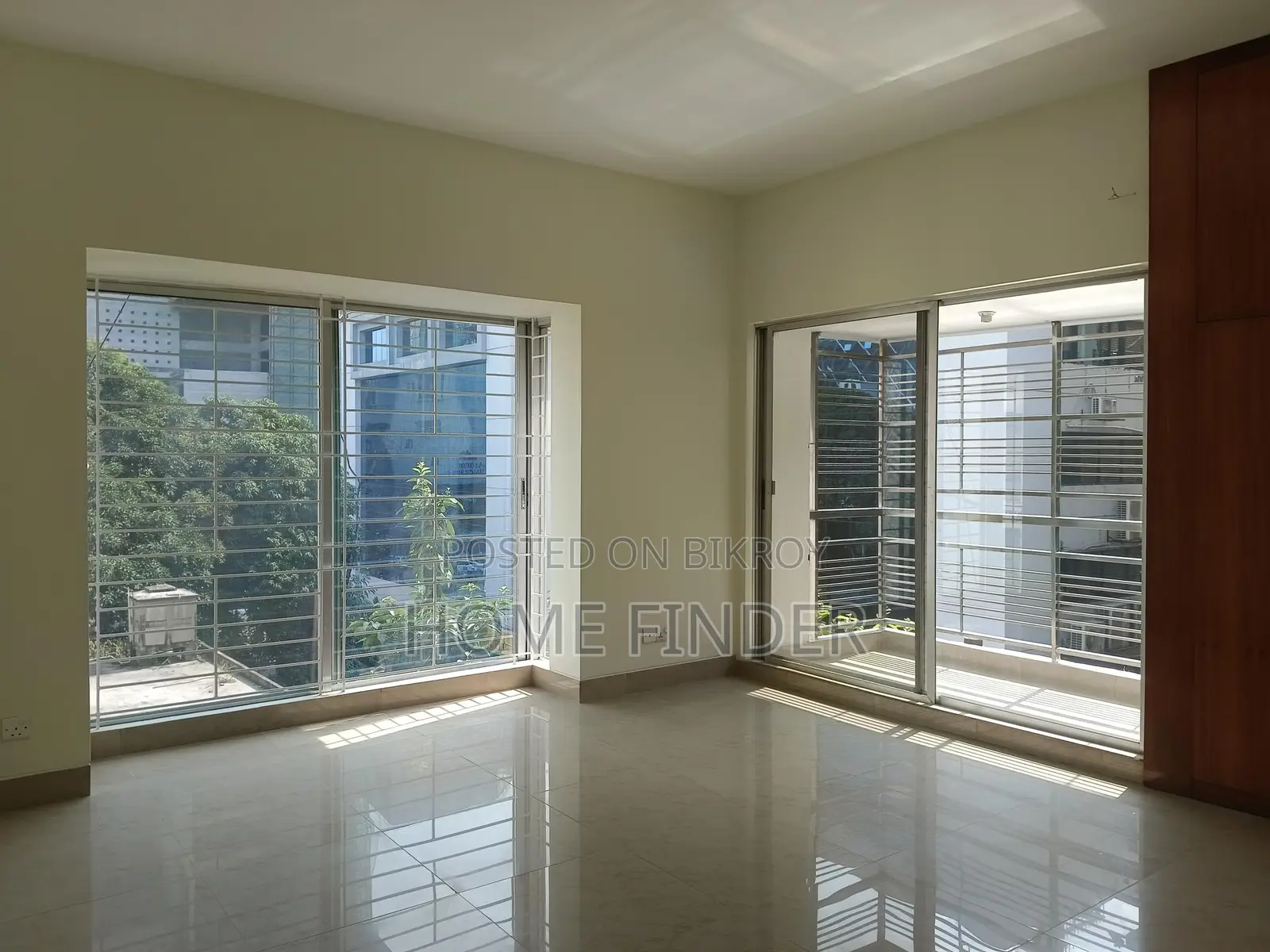 4 Bed 3000 Sqft Un-Furnished Apartment For Rent In Gulshan 1 in Gulshan