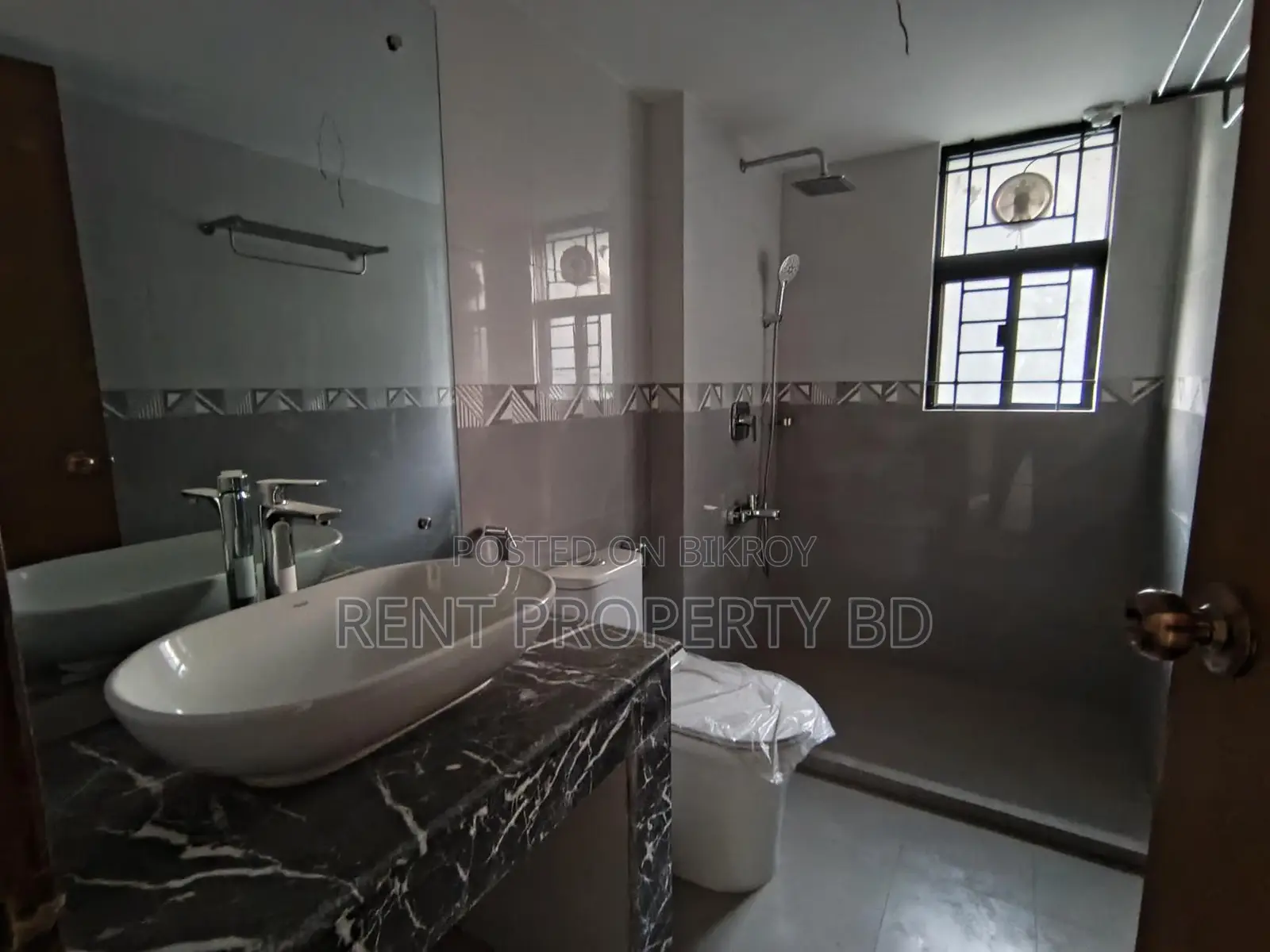 3500 Sft Luxury Office Space Rent At Gulshan-2 in Gulshan