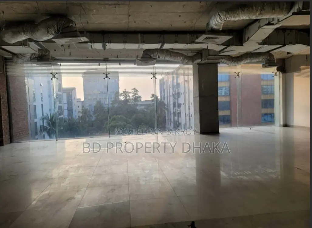 3000sqft Nice Open Commercial Space Rent in Gulshan Avenue in Gulshan