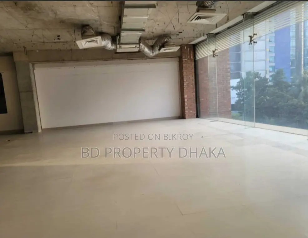 3000sqft Nice Open Commercial Space Rent in Gulshan Avenue in Gulshan