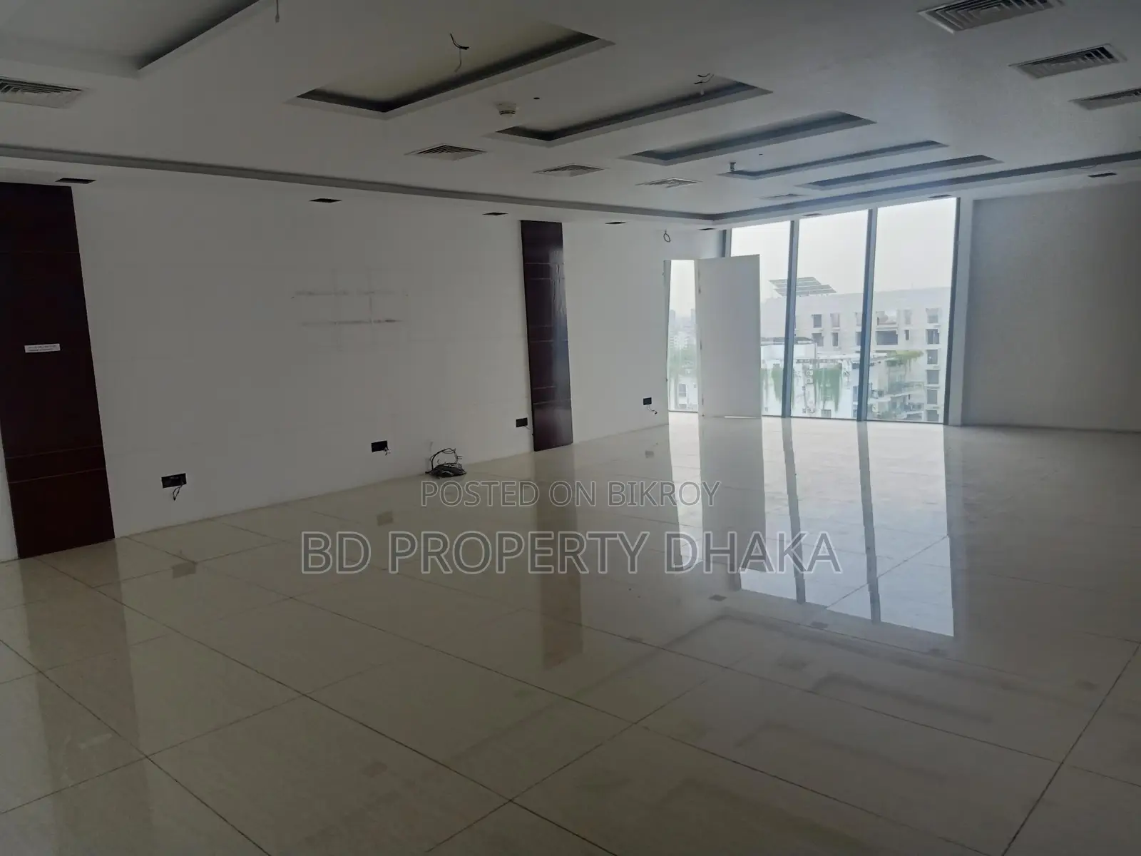 3200sqft Nice Open Commercial Space Rent in Gulshan Avenue in Gulshan